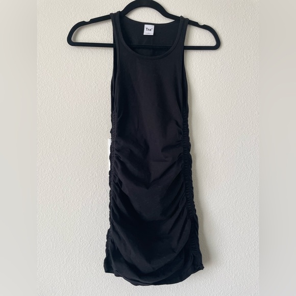 Aritzia Dresses & Skirts - Aritzia bodycon dress